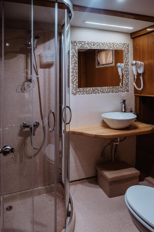 Hotel Sicily Sea Charter Hande Capo Galera Palermo Exteriér fotografie
